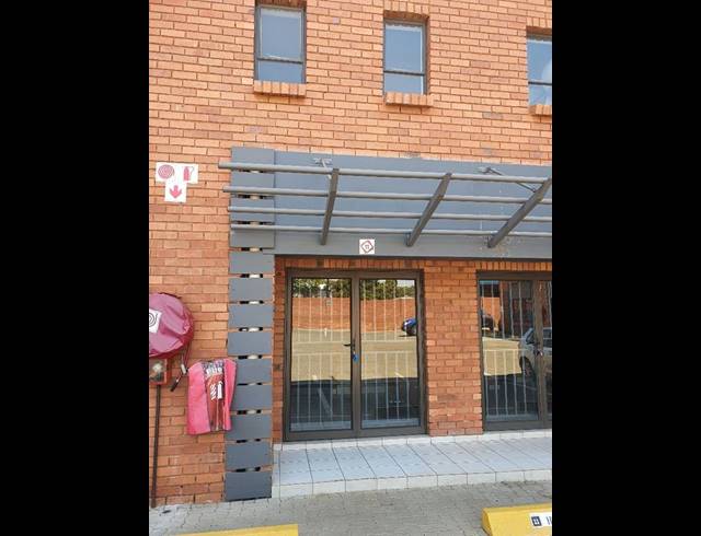 INDUSTRIAL PROPERTY TO RENT IN HENNOPSPARK